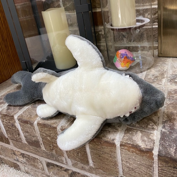 Baby Shark Stuffie Sea Life Animal - Picture 3 of 4